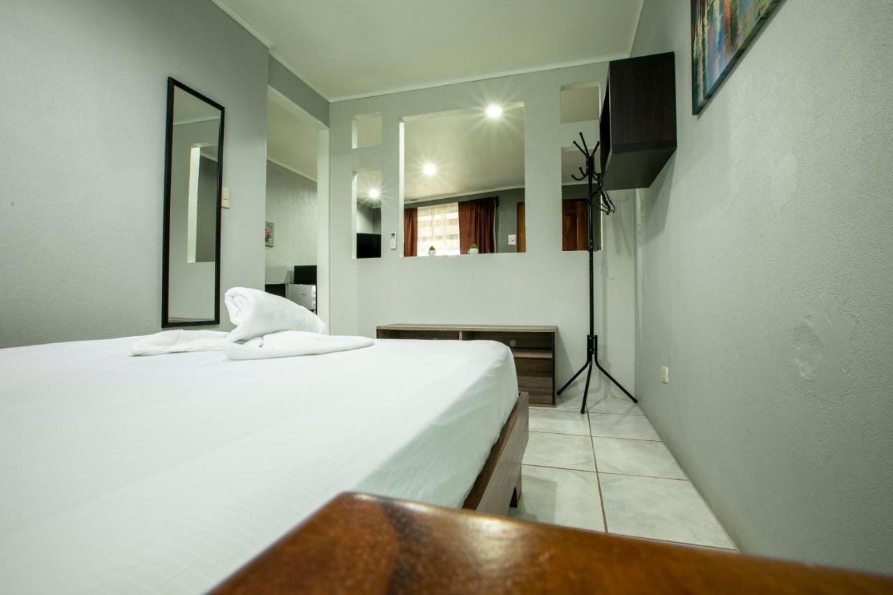Coati Arenal Lodge La Fortuna Exterior photo